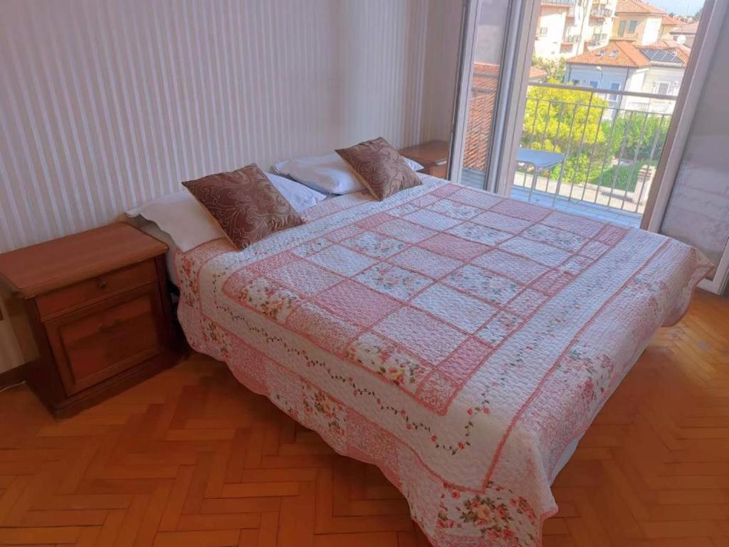 Linda'S Apparment Rooms メストレ エクステリア 写真
